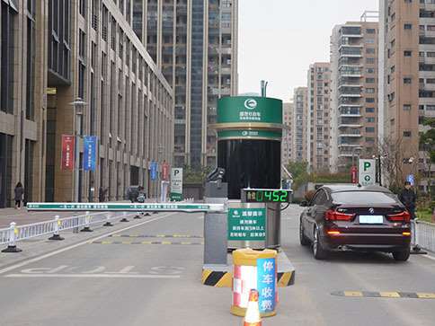 智慧停車場(chǎng)無(wú)感支付代理加盟好做嗎？